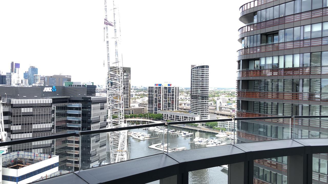 Winston Apartments Docklands Μελβούρνη Εξωτερικό φωτογραφία